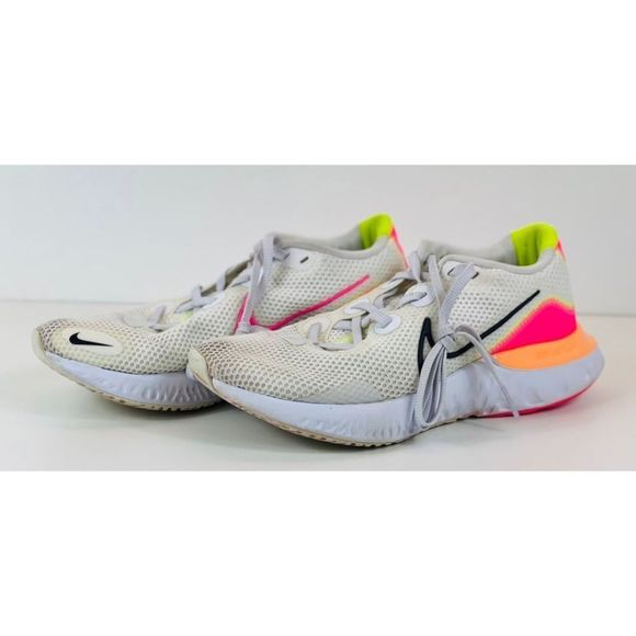 Nike Renew Run Platinum Pink Blast White Black Pink CK6360-005 Women's Sz 8.5 - Picture 2 of 5